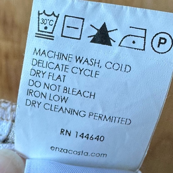 Enza Costa Snake Print Python Linen Pull On  Lightweight Tapered Pant - Picture 13 of 16